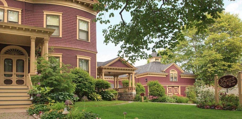 Berry Manor Inn