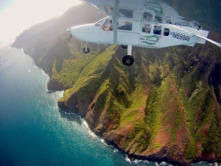Kauai - Sightseeing Flight Over Napali Coast & Waimea Canyon