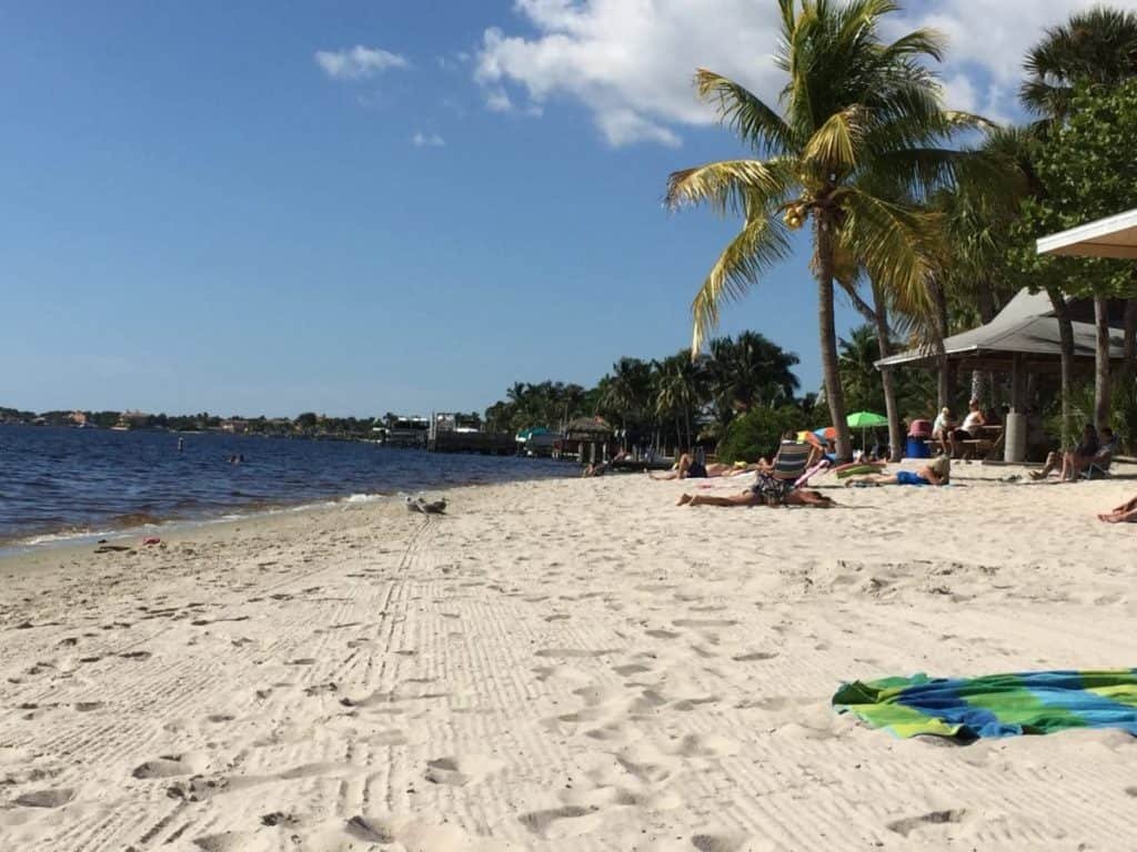 Yacht Club - Cape Coral