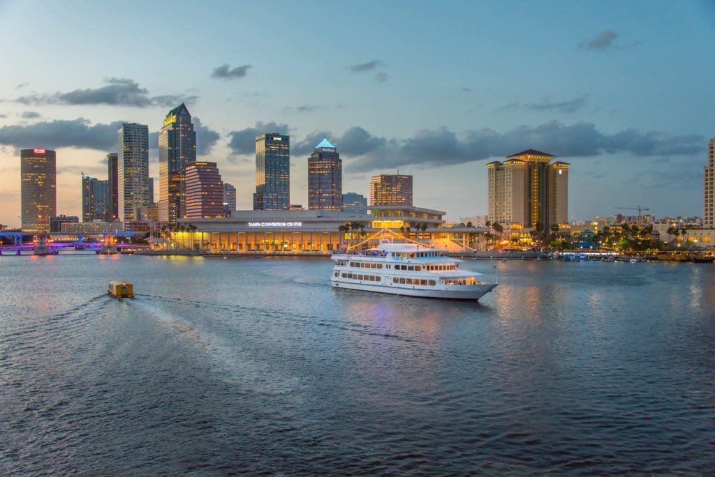 Starship Yacht Dinner Cruise