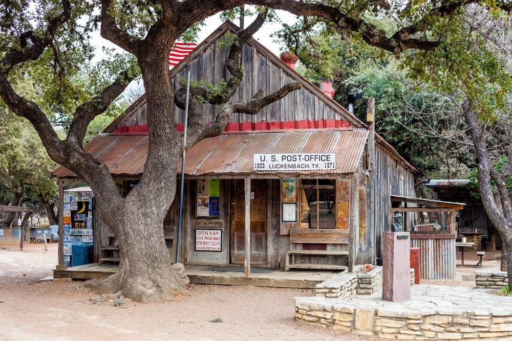 Luckenbach