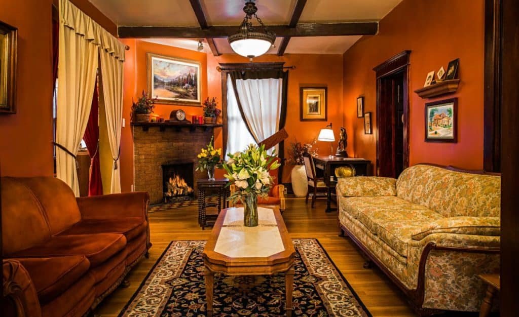 Downtown Historic Bed And Breakfast