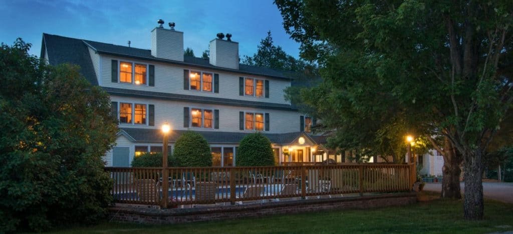 Inn At Ellis River