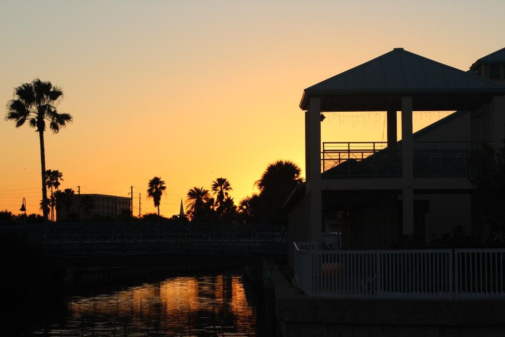 Manatee Observation & Education Center