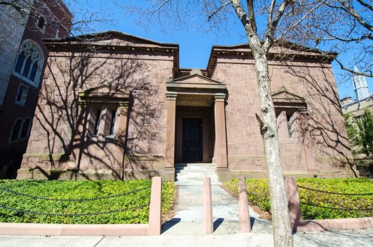 Skull And Bones Tomb, New Haven