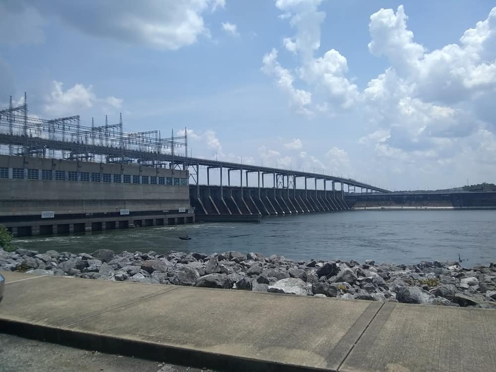 Pickwick Landing Dam