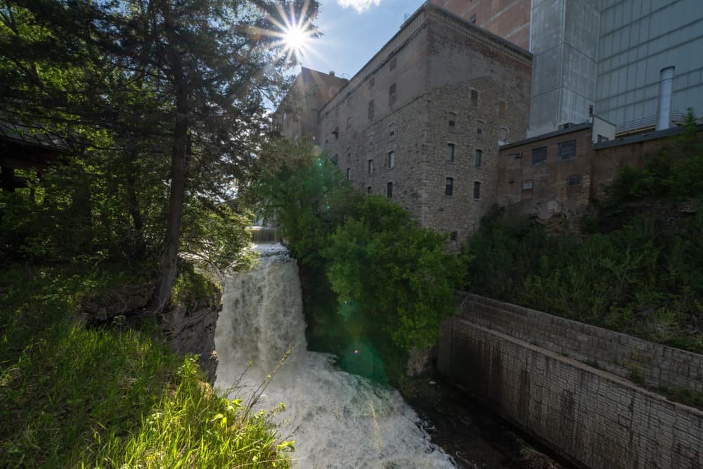 Vermillion Falls, Hastings