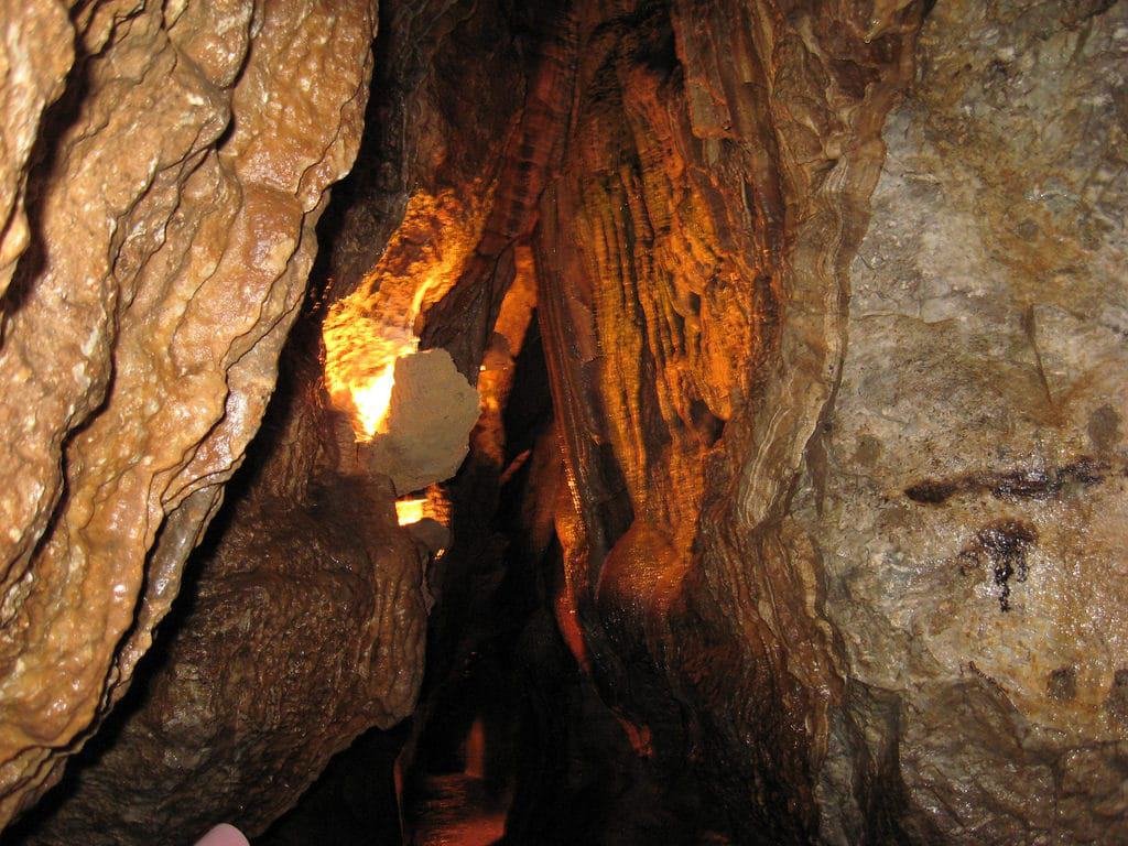 Linville Caverns