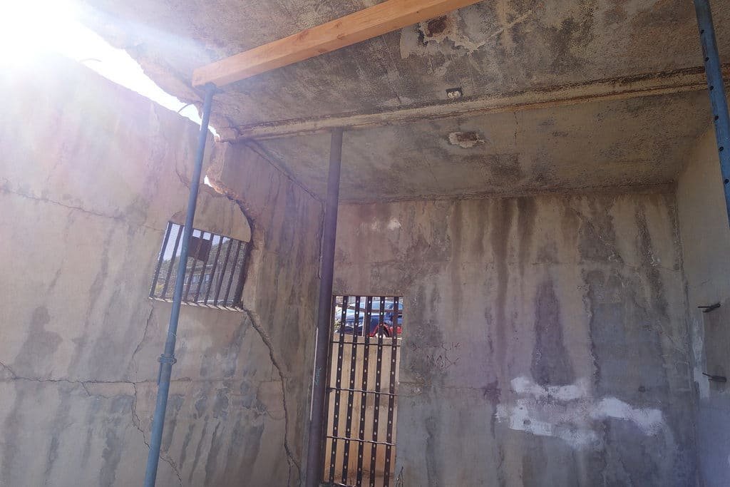 Sliding Jail