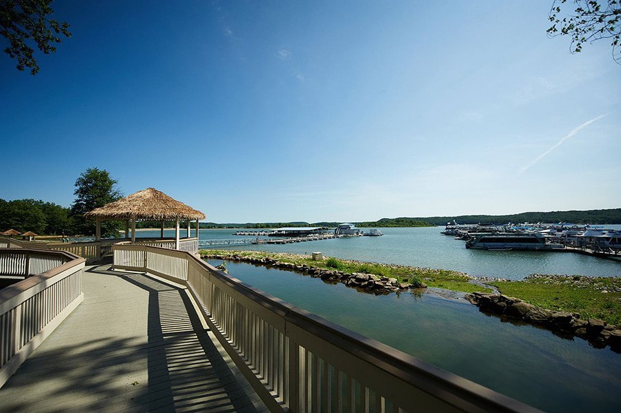 Fourwinds Lakeside Inn & Marina