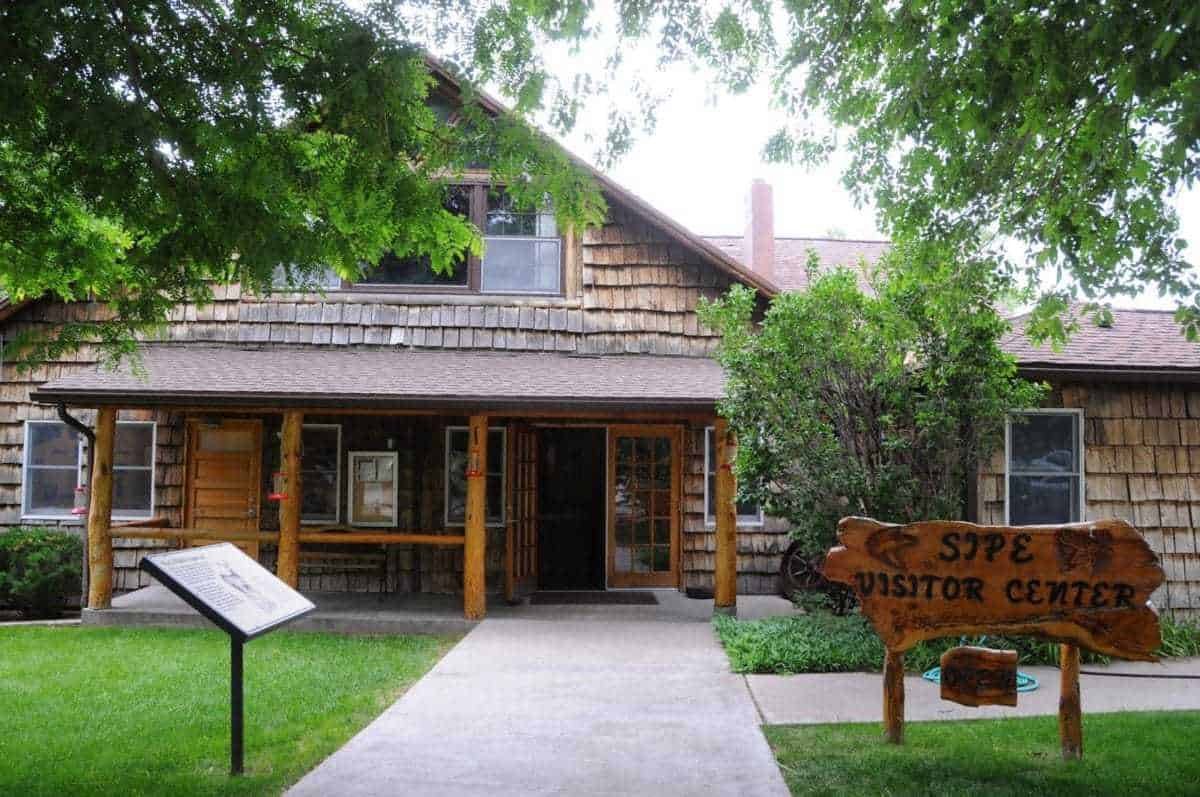 Sipe White Mountain Visitor Center