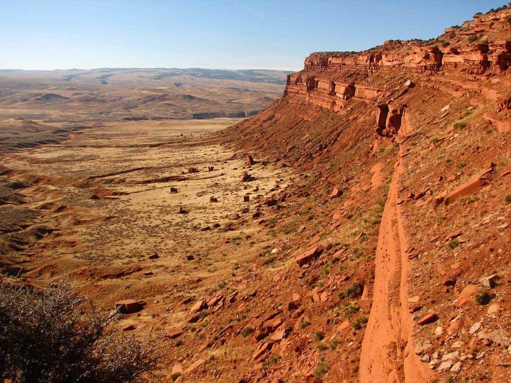 Hole-In-the-Wall Trail