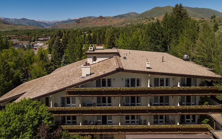 Knob Hill Inn