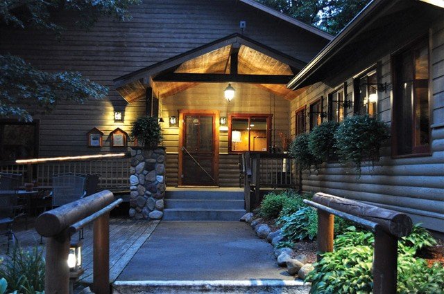Lost Lake Lodge
