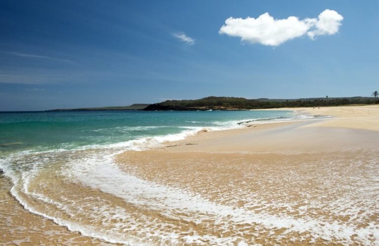 Papohaku Beach, MoloKai, Hawaii