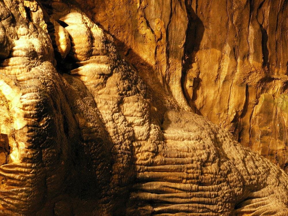 Howe Caverns