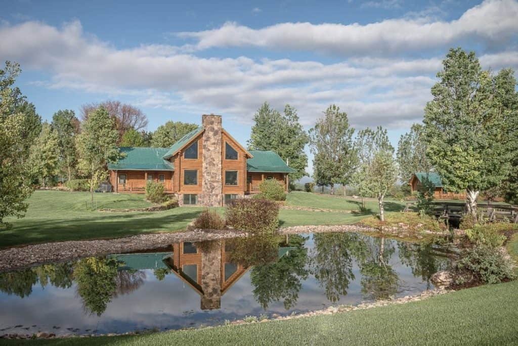 The Hideout Lodge And Guest Ranch