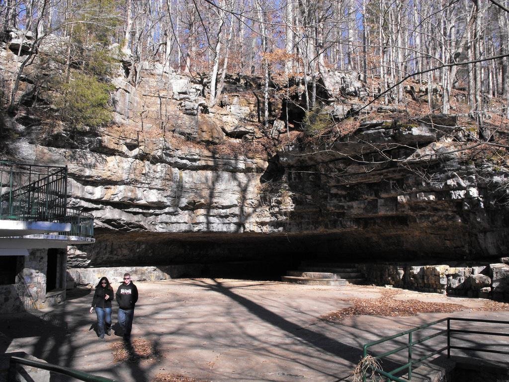 Dunbar Cave State Park