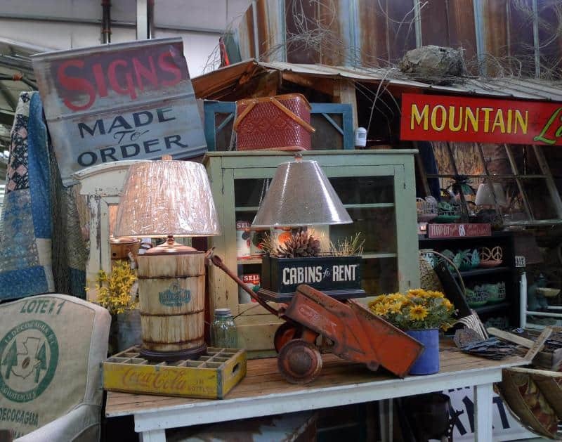 Lakewood 400 Antiques Market
