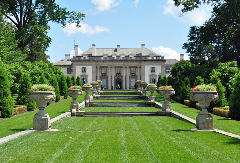Nemours Mansion