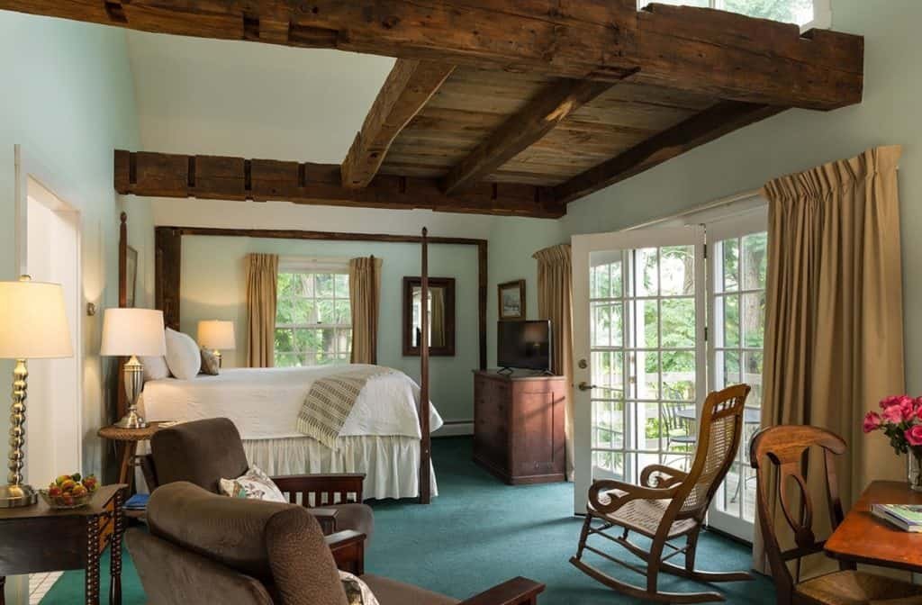 Chesterfield Inn