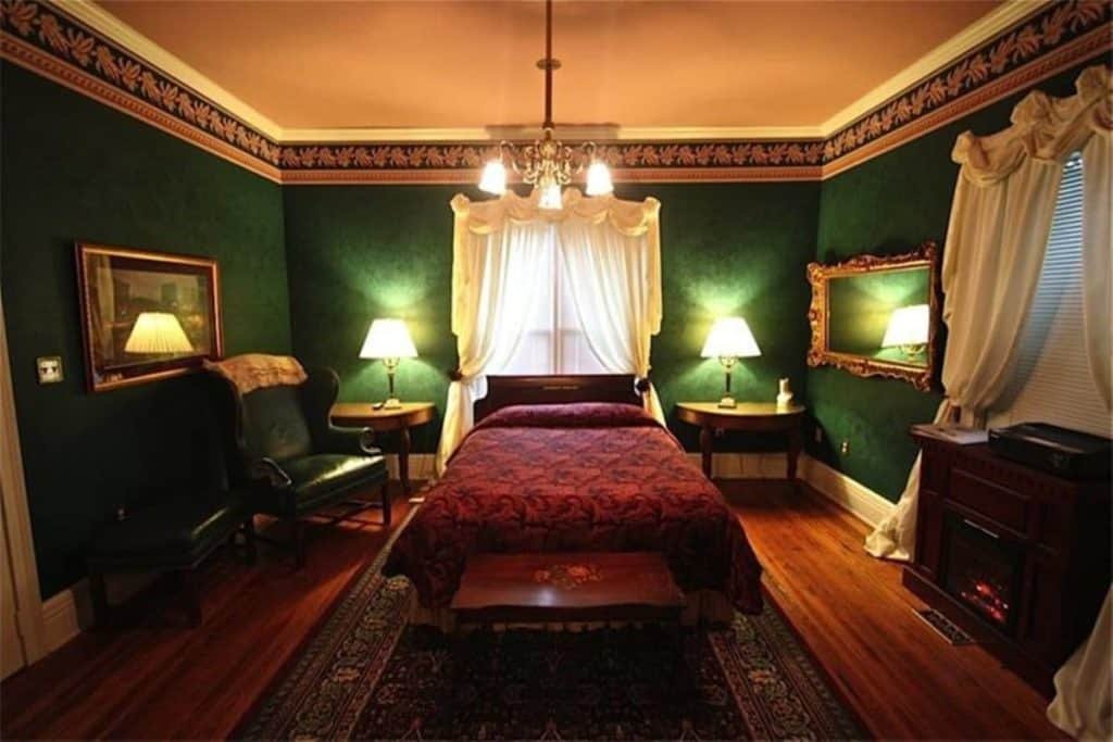 Montgomery Inn