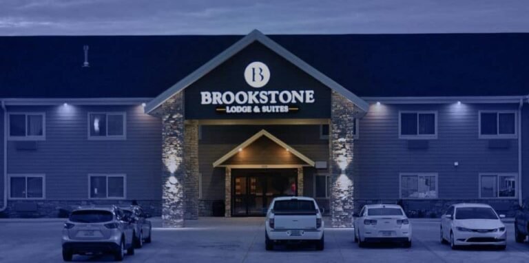 Brookstone Lodge and Suites