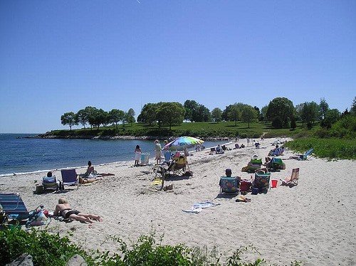 Hole-in-the-Wall Beach