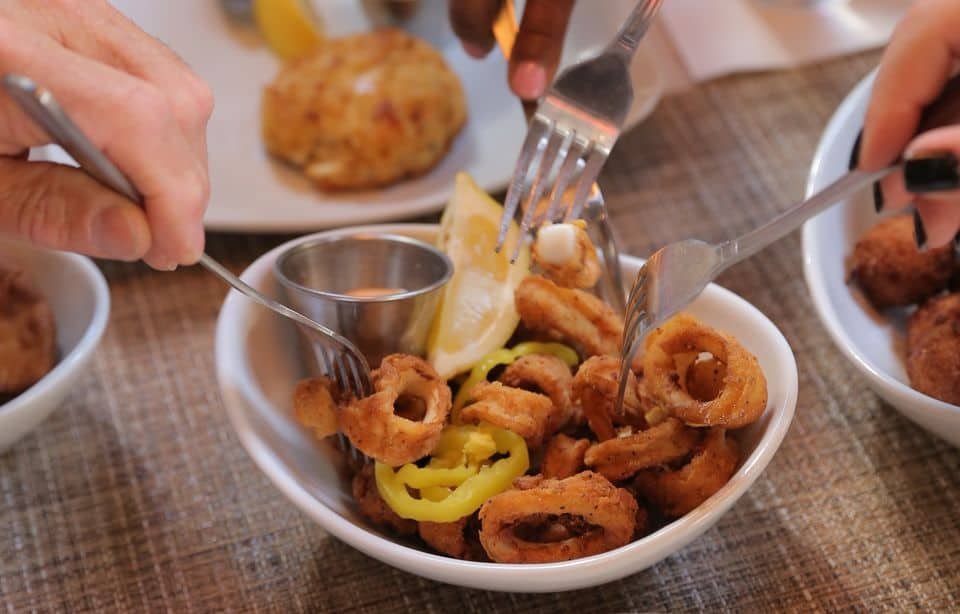 Charleston Small Group Food Tour