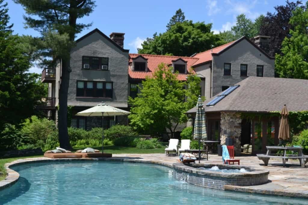 Rock Hall Luxe Lodging