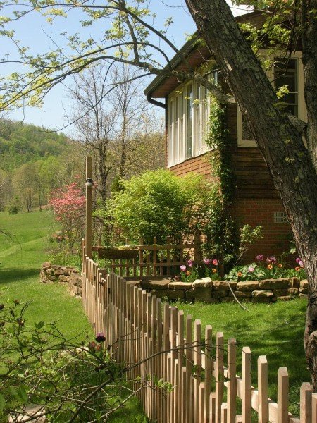 Snug Hollow Farm Bed & Breakfast
