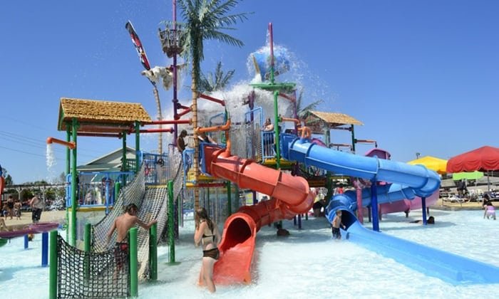 Monsoon Lagoon Watering hole Safari & Waterpark, Port Clinton