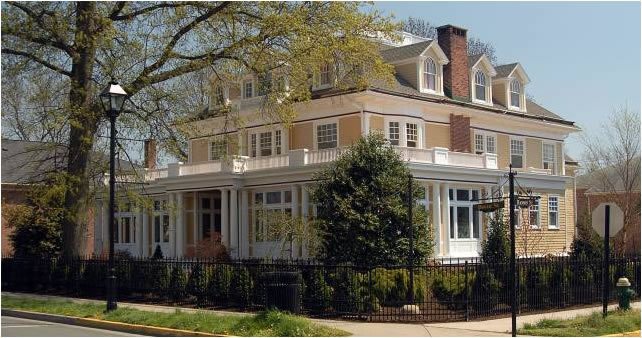 Inn at 202 Dover