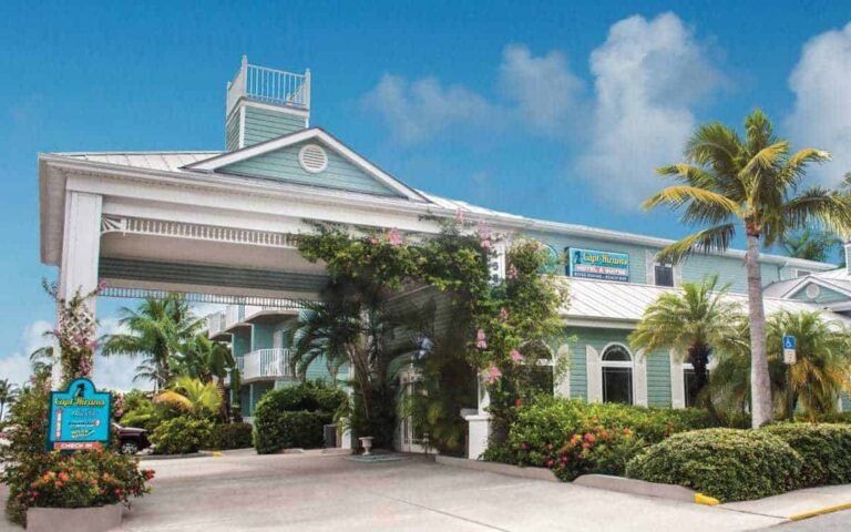 Captain Hiram’s Resort