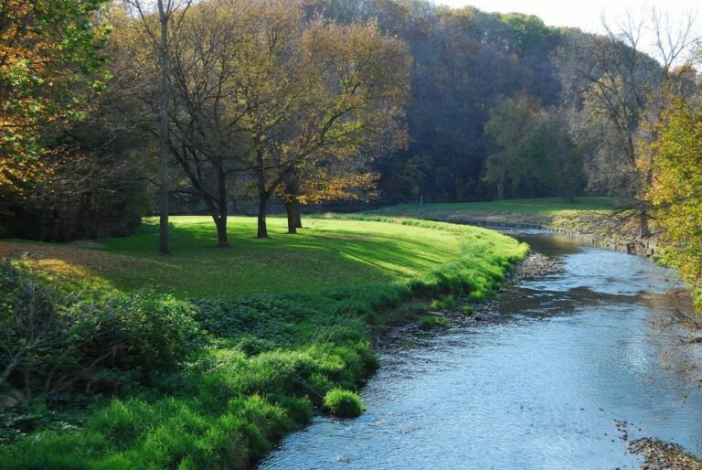 Apple River Canyon
