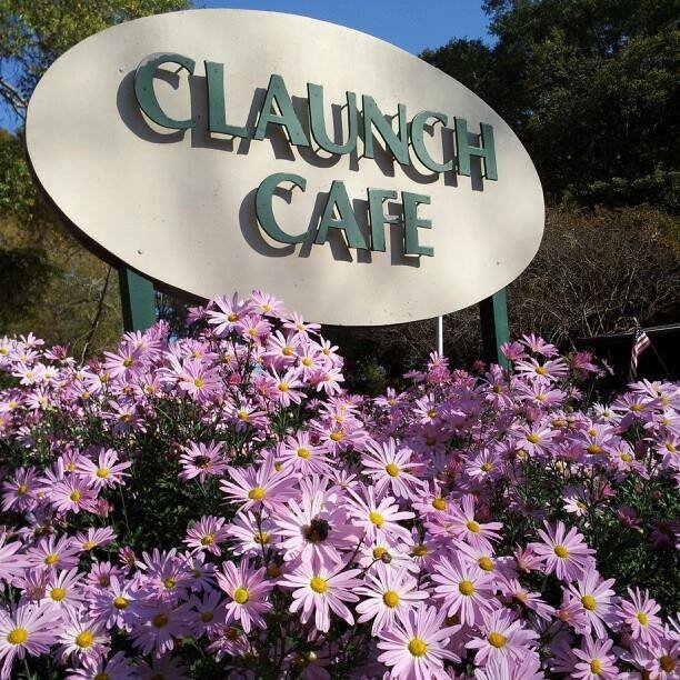 Claunch CafΓ©