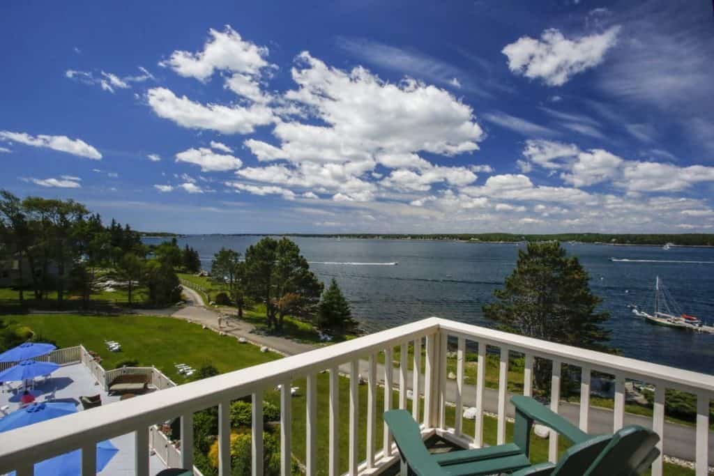 Spruce Point Inn